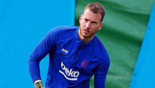 Neto, en un entrenamiento con el Barcelona