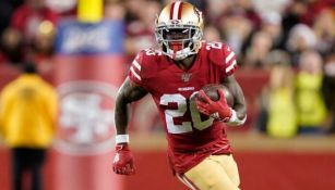 Tevin Coleman durante un partido con los 49ers