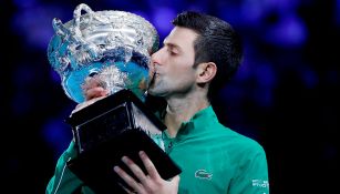 Novak Djokovic conquistó su octavo Abierto de Australia