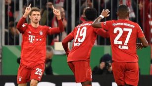 Jugadores del Bayern festejan un gol ante Hoffenheim 