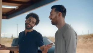 Salah y Messi sonríen en uno de los anuncios 