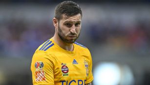 André-Pierre Gignac durante el partido ante Cruz Azul