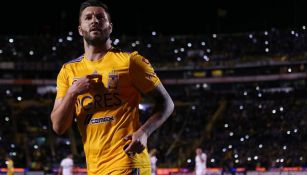 Gignac, en festejo con Tigres