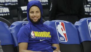 Warriors informó que Curry sigue en recuperación y estará de regreso en marzo