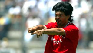 José Saturnino Cardozo celebrando un gol con Toluca