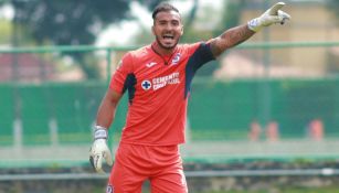 Guillermo Allison en acción con Cruz Azul sub 20