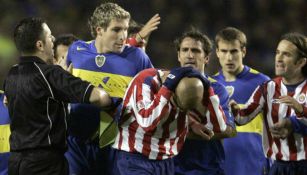 Bofo Bautista es agredido por Martín Palermo en el 2005