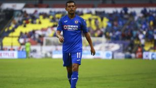 Elías Hernández en acción con Cruz Azul