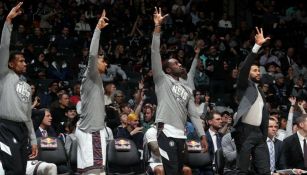 Jugadores de Nets, durante un partido