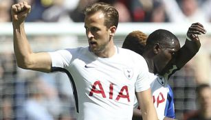 Harry Kane celebrando una anotación con Tottenham