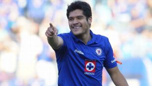 Javier Orozco en partido con Cruz Azul