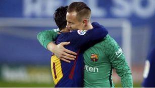 Messi y Ter Stegen se funden en un abrazo tras una victoria 