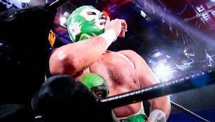 Dr. Wagner Jr al inicio de la lucha contra Mr. Iguana