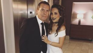 Julio César Chávez junto a su hija menor Nicole