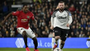 Wayne Rooney durante un partido del Derby County vs Man U