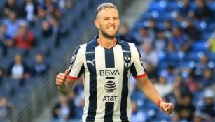 Miguel Layún durante un juego de Rayados