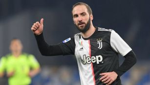 Higuaín en festejo con la Juventus