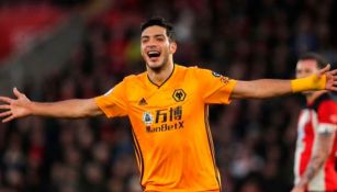 Raúl Jiménez, en festejo de gol con Wolves