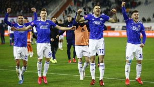 Elementos del GNK Dinamo Zagreb tras una victoria 