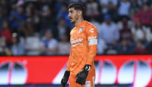 Gil Alcalá durante un partido del Querétaro