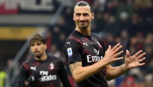  Zlatan Ibrahimovic en acción con el Milan