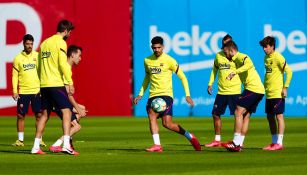 Real Madrid y Barcelona volvieron a entrenar en grupos