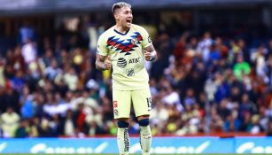 Nico Castillo durante un juego del América