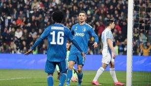 CR7 festeja con Juan Guillermo Cuadrado