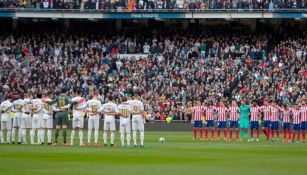 Minuto de silencio en un Real Madrid contra Atlético 