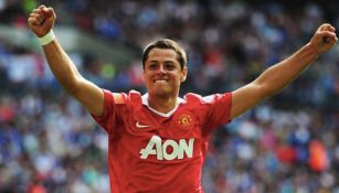 Javier Hernández festejando un gol con el Manchester 