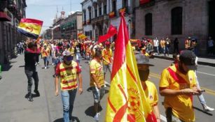 Fanáticos de Monarcas durante la protesta