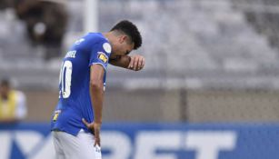 Jugador de Cruzeiro en lamento