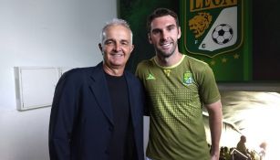 Mauro Boselli junto a Tita