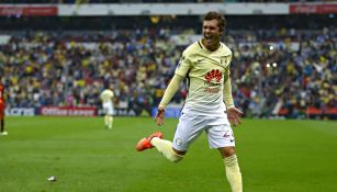 Manuel Pérez durante un partido con América