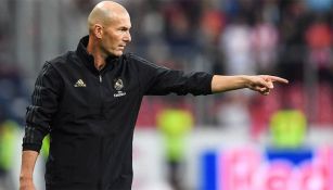 Zinedine Zidane en un partido del Real Madrid