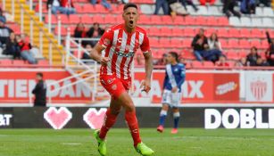 Mauro Quiroga celebrando un gol con Necaxa