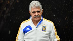 Tuca Ferretti en partido con Tigres