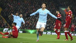 Leroy Sané festeja un gol con el Manchester City 