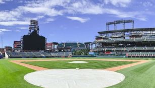 Jugadores de los Rockies de Colorado dieron positivo en test COVID-19