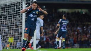 Jorge Sánchez durante un partido con América