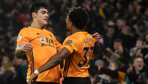 Jiménez y Traoré festejan un gol de los Wolves