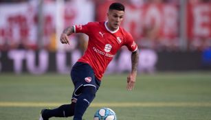 Fabricio Busto durante un partido con Independiente