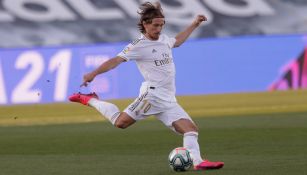 Luka Modric durante un partido con el Real Madrid 