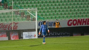 Carlos Acevedo durante un partido con Santos