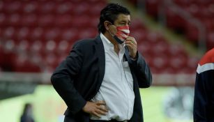 Chivas: Luis Fernando Tena dejó de ser entrenador del Rebaño, anunció el club