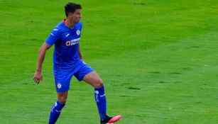 Igor Lichnovsky durante un partido con Cruz Azul