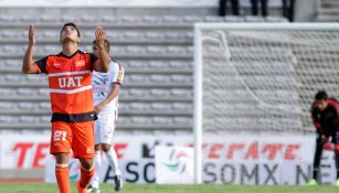 Martín Galván celebra un gol con Correcaminos