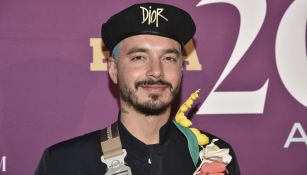 J Balvin en una alfombra roja