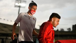 Vega y Antuna previo a un partido con Chivas