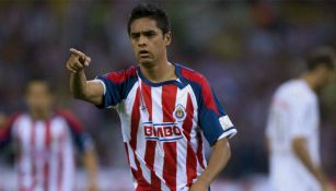 Segio Santana jugando con Chivas